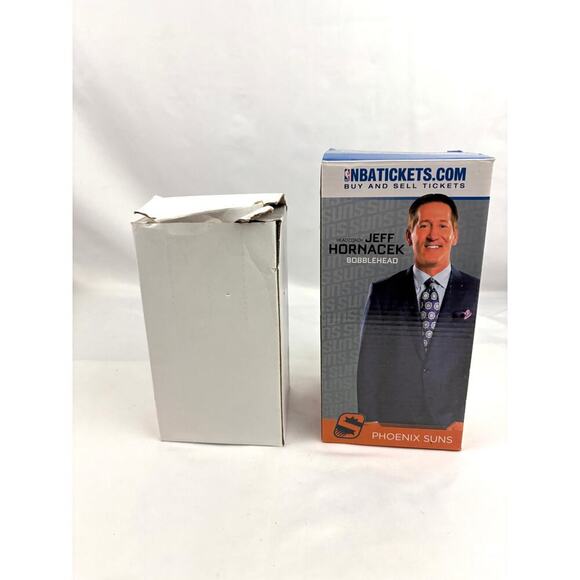 Lot of 2 Sports Bobbleheads Dewanna Bonner Jeff Hornacek Suns - Picture 6 of 6